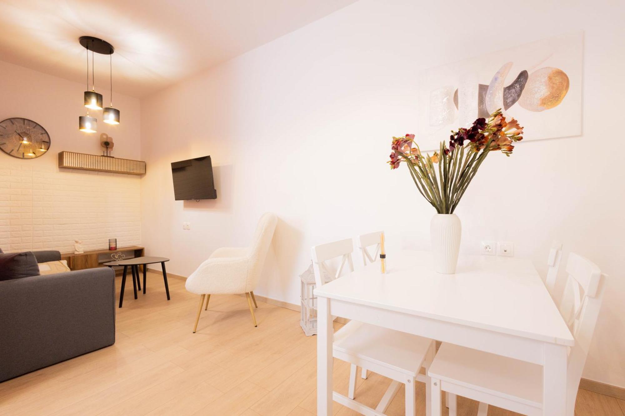 Appartamento Malvina Homes Knossou *