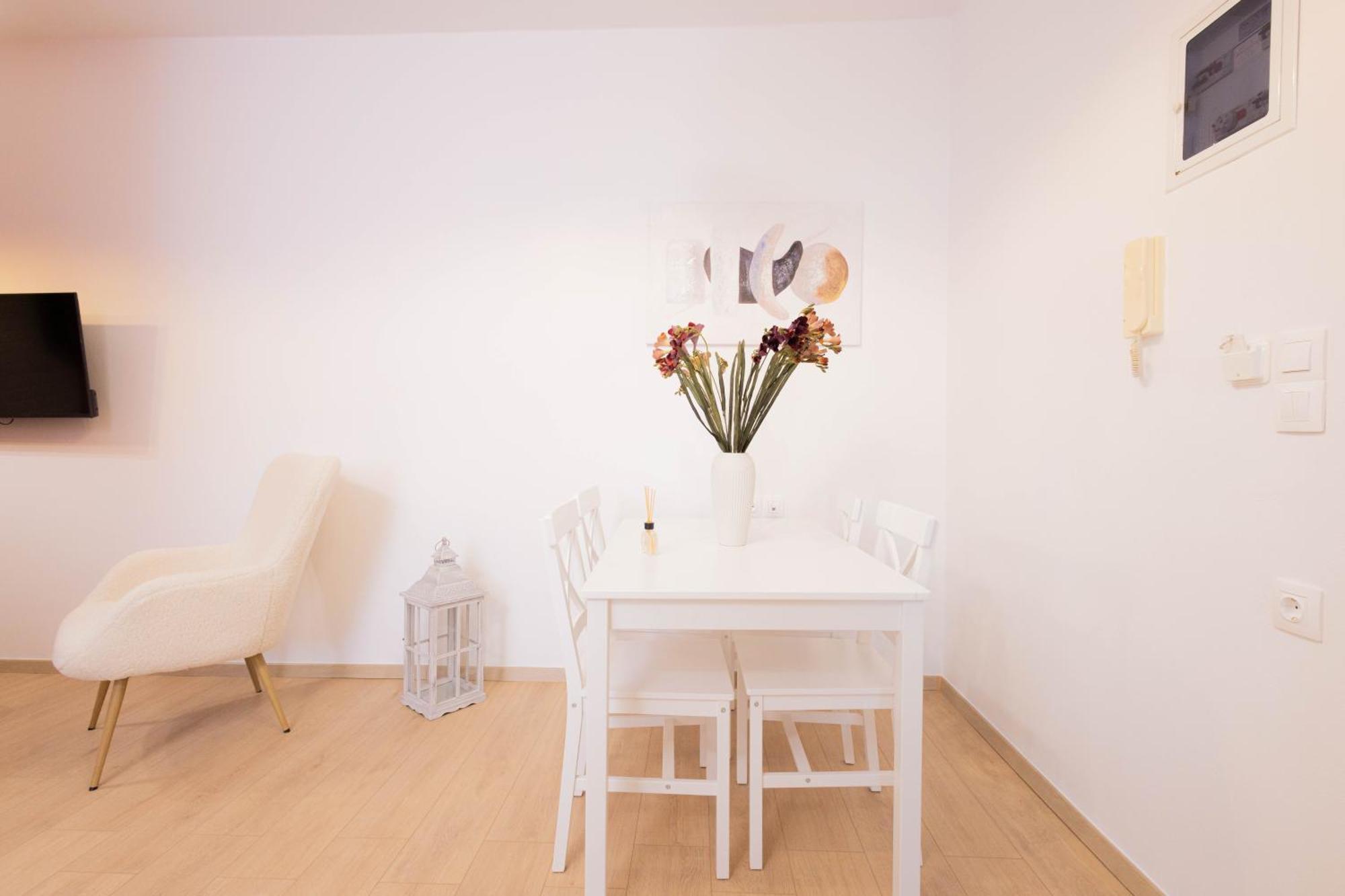 Apartment Malvina Homes Knossou