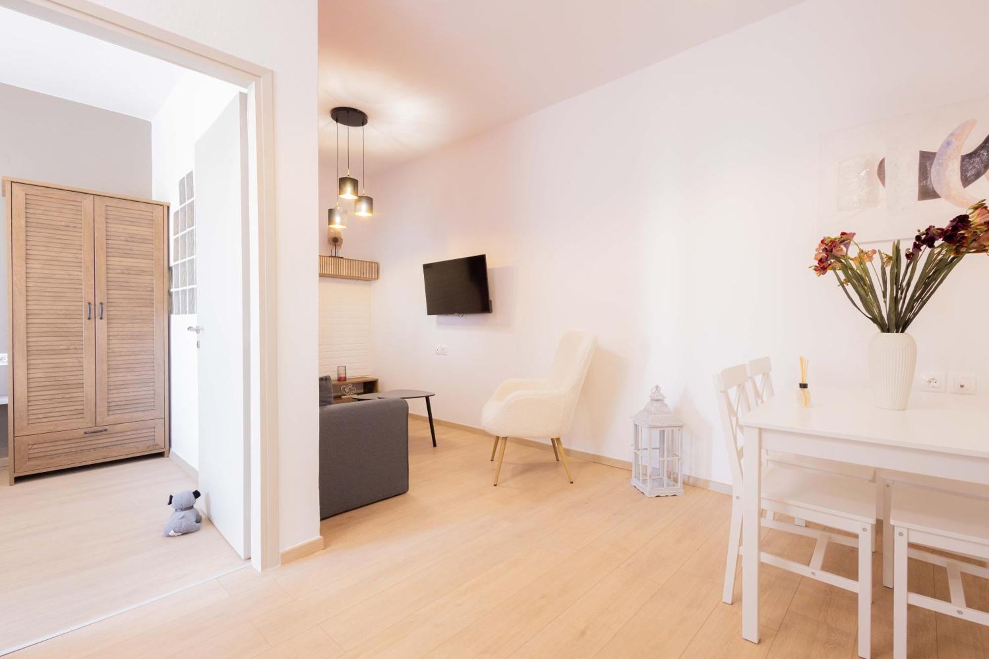 Apartment Malvina Homes Knossou *